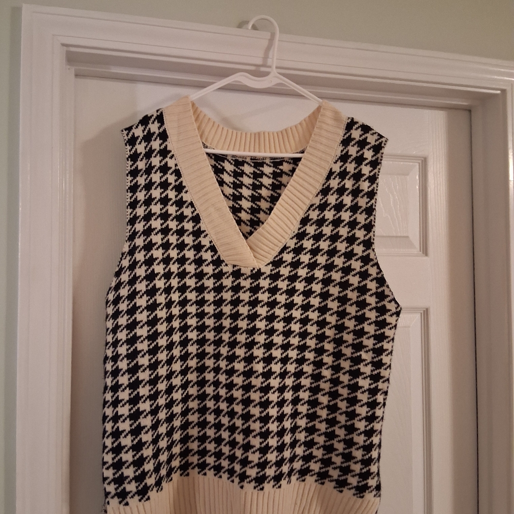 Houndstooth Black and Cream Sweater Vest